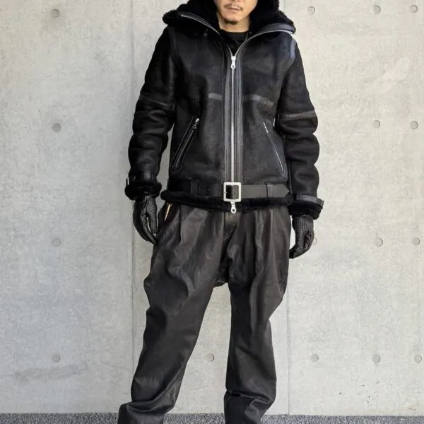 軽くてソフトな着心地のムートンのブルゾン