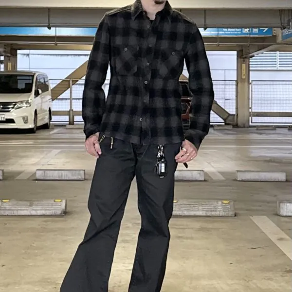 ウールのシャツで大人コーデ